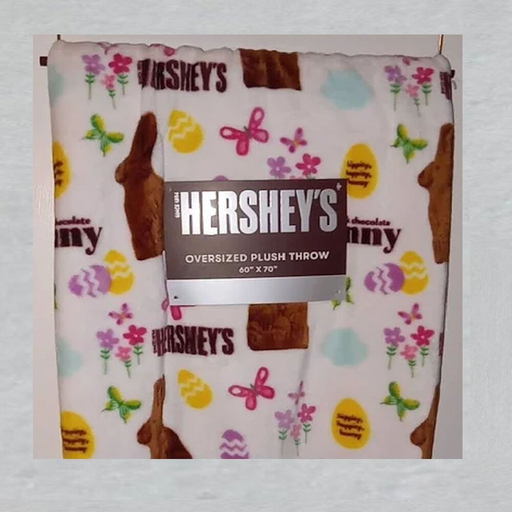 Hershey's Bunny Oversized Plush Throw Blanket Measures 50 x 70 in